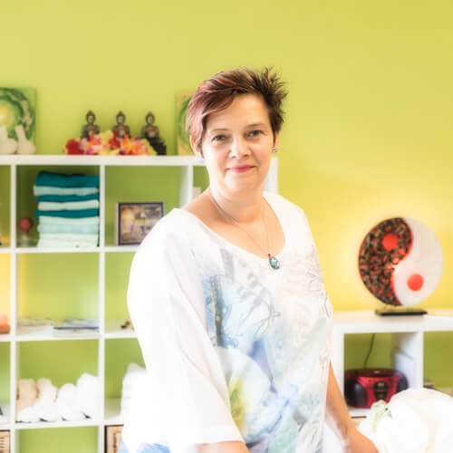 Portrait von Claudia Göbel - Wellnessmassagen Federleicht als zufriedene Kundin von Nicole Fischer TechnikBegleitung